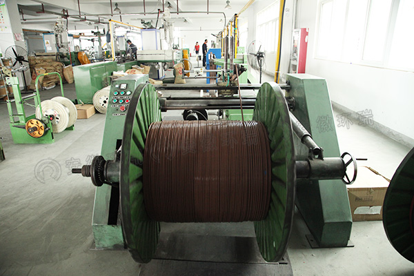 自控溫電熱帶生產線