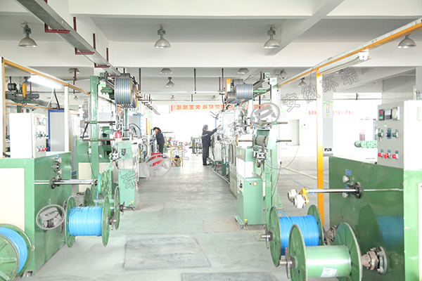 發熱電纜生產車間